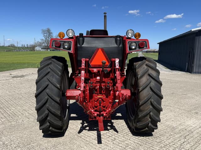 Image of International Harvester 786 equipment image 4