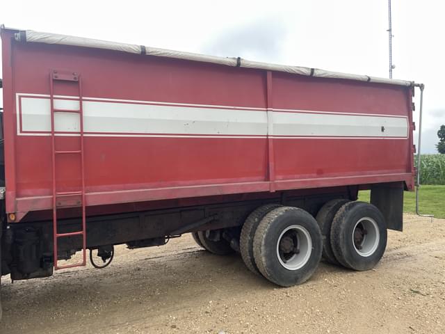 Image of International cabover equipment image 4
