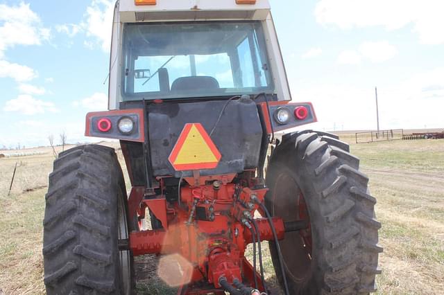 Image of International Harvester 1086 equipment image 2