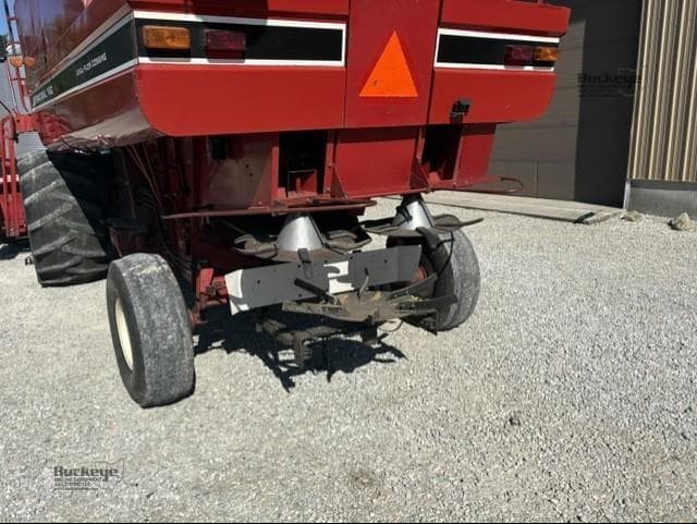 Image of International Harvester 1460 equipment image 4