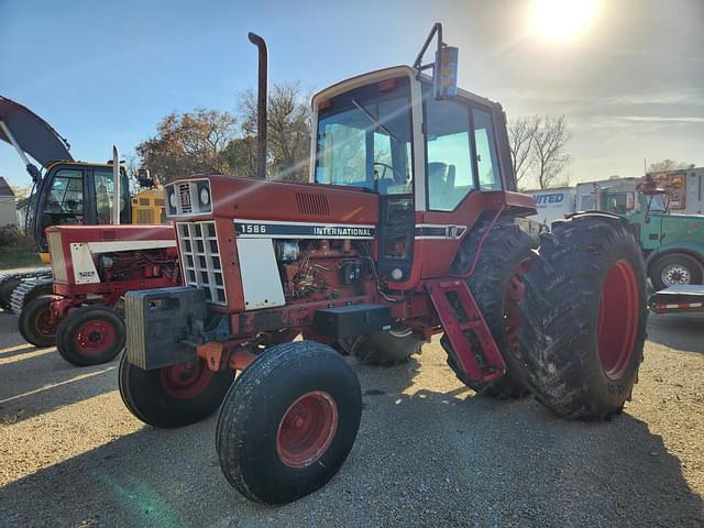 Image of International Harvester 1586 equipment image 1