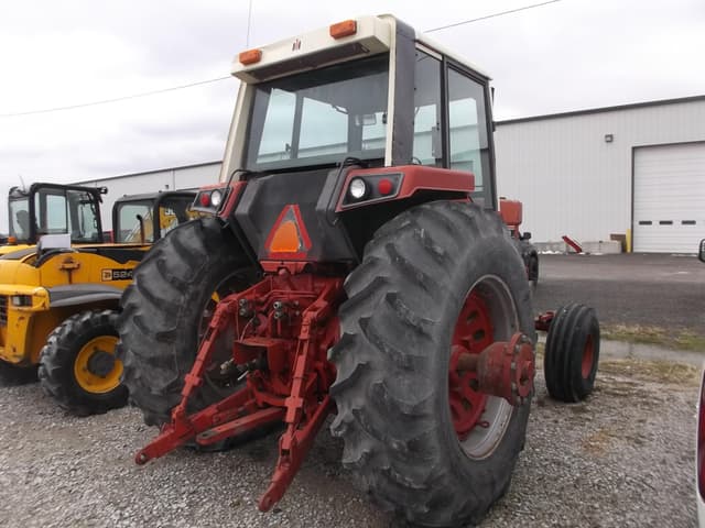 Image of International Harvester 1586 equipment image 2
