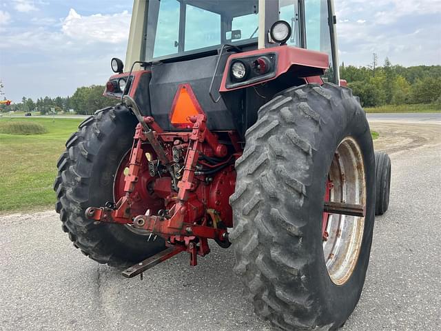 Image of International Harvester Hydro 186 equipment image 3