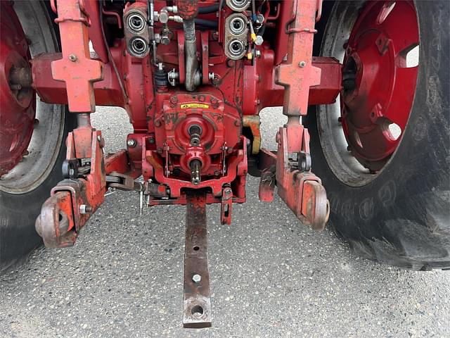 Image of International Harvester Hydro 186 equipment image 4