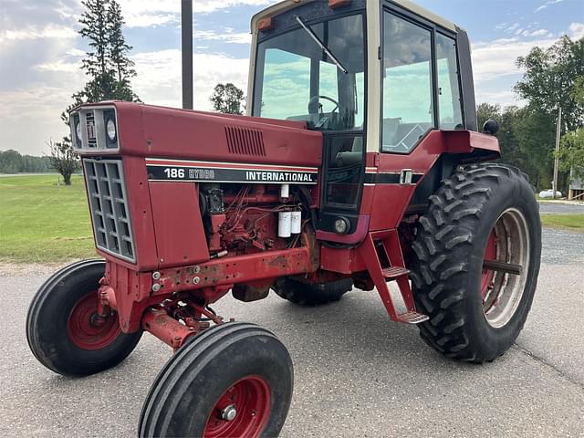 Image of International Harvester Hydro 186 equipment image 2