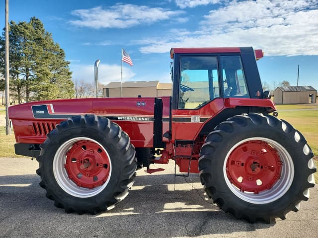Image of International Harvester 3588 equipment image 2