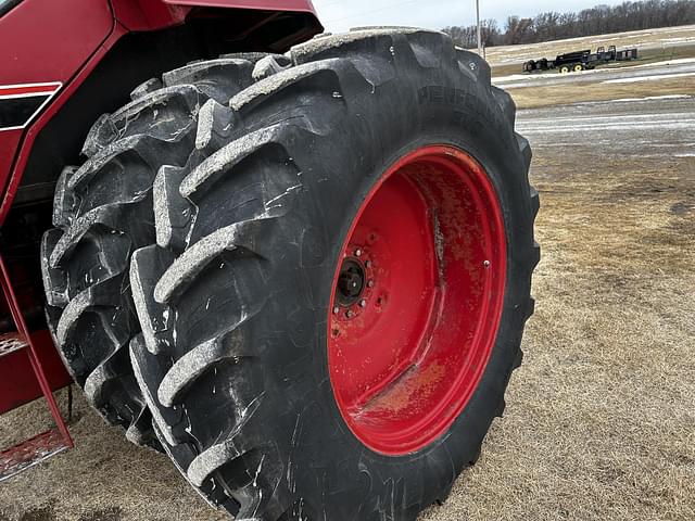 Image of International Harvester 3588 equipment image 2