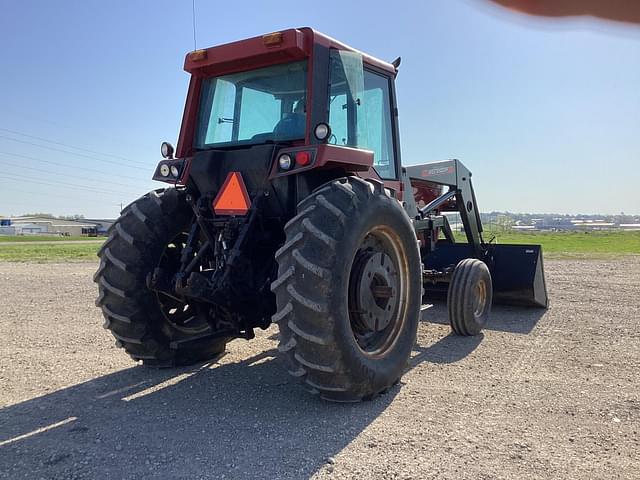 Image of International Harvester 3688 equipment image 4