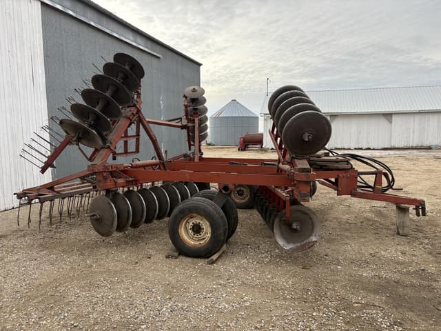 Image of International Harvester 475 equipment image 2