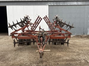 1981 International Harvester 475 Image