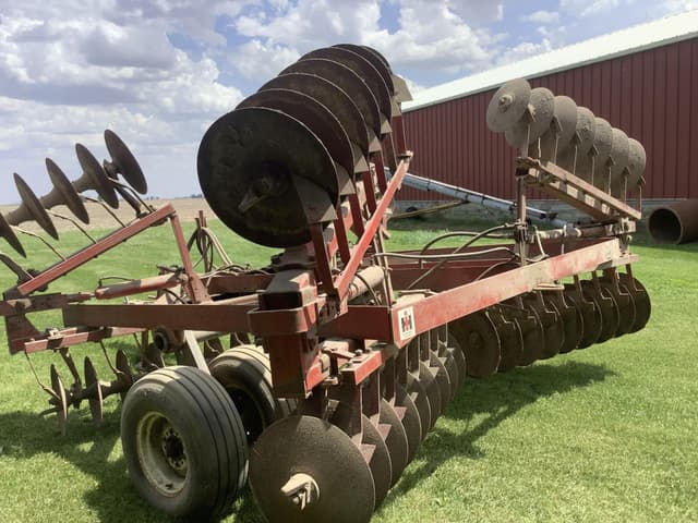 Image of International Harvester 475 equipment image 3