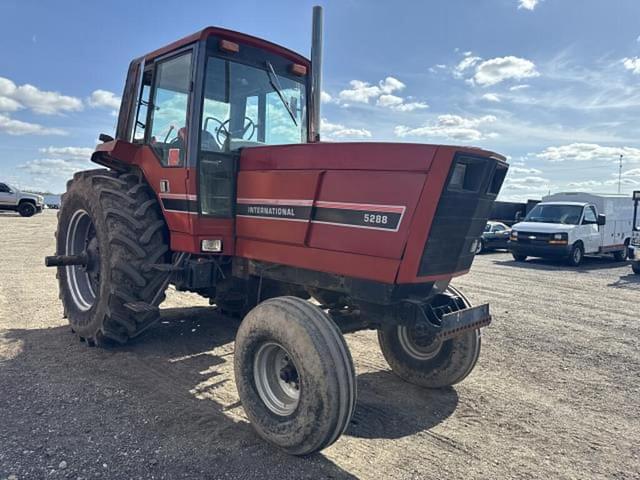 Image of International Harvester 5288 equipment image 4
