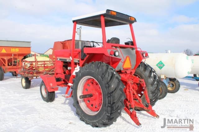 Image of International Harvester 786 equipment image 3