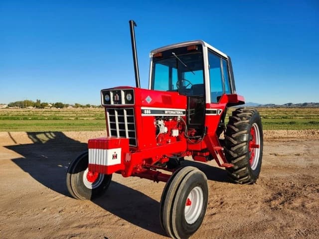 Image of International Harvester 886 equipment image 3