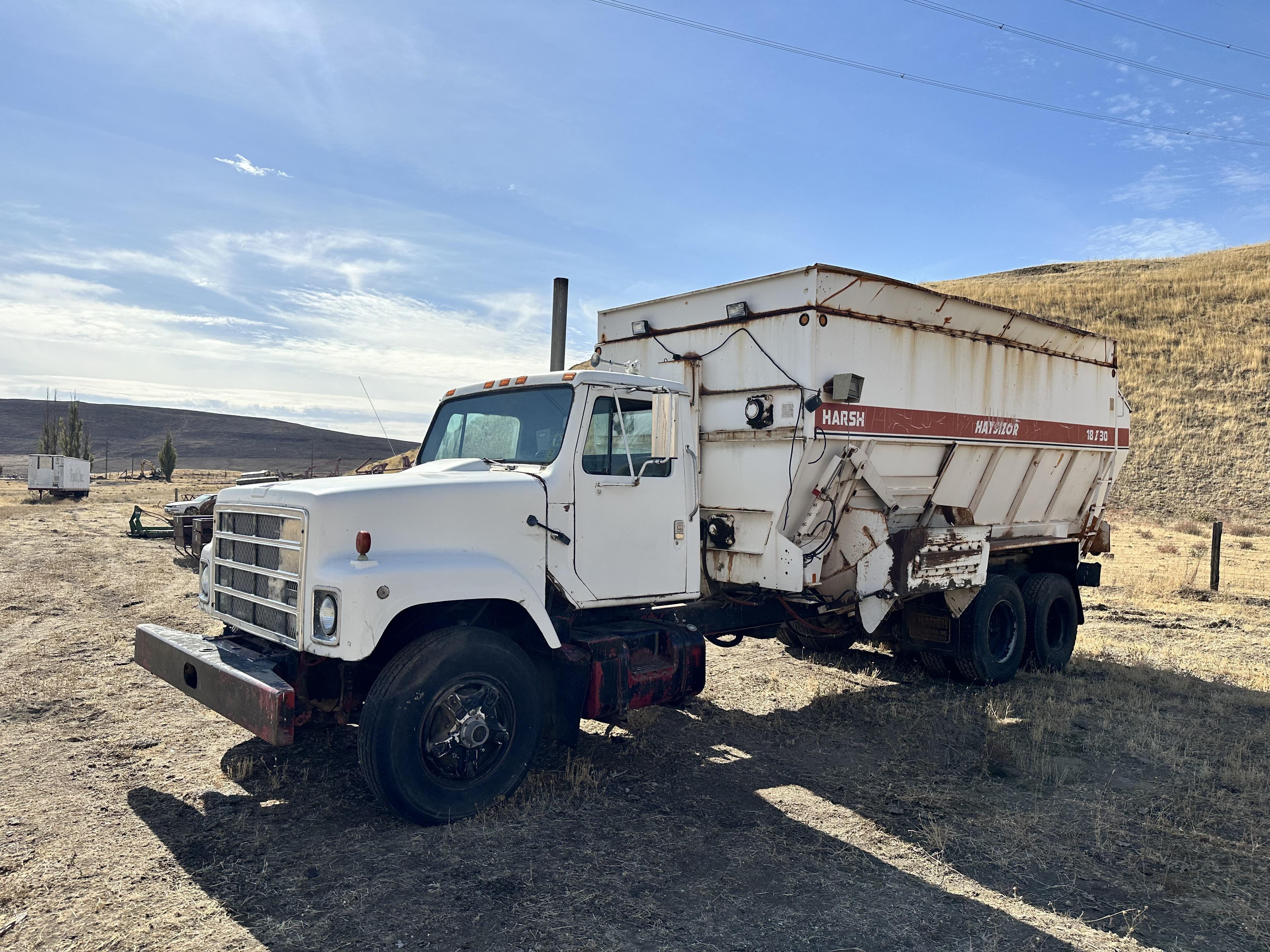 Main image International F-2575