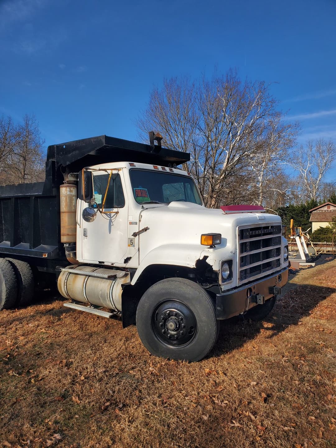 Image of International F-2575 Primary image