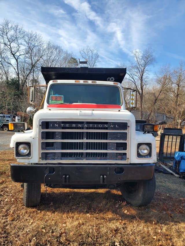 Image of International F-2575 equipment image 1