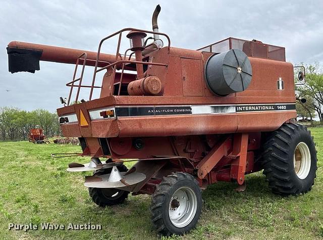 Image of International Harvester 1460 equipment image 4