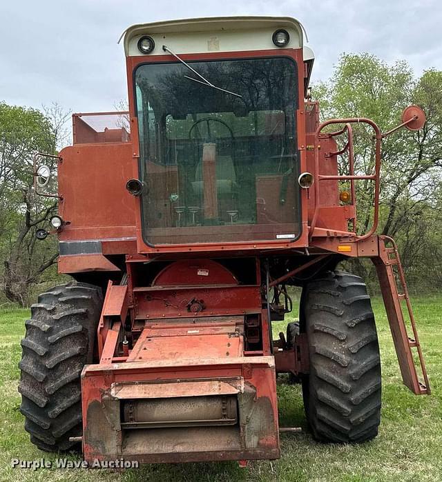 Image of International Harvester 1460 equipment image 1