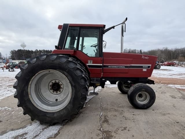 Image of International Harvester 5088 equipment image 3