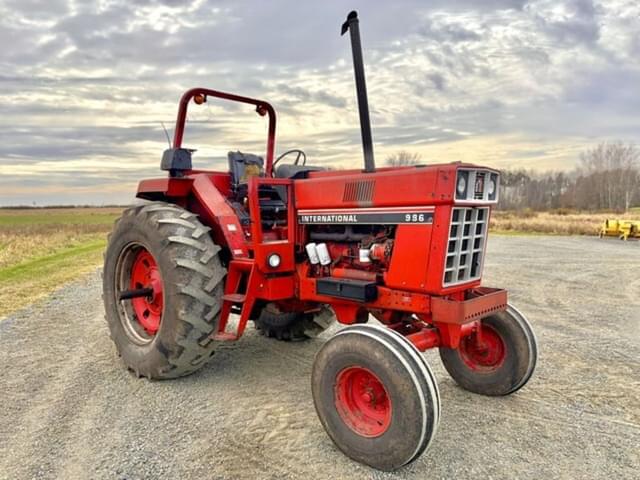 Image of International Harvester 986 equipment image 1