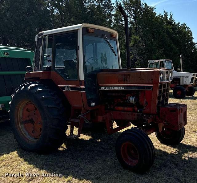 Image of International Harvester 986 equipment image 2