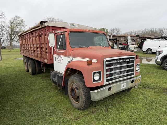 Image of International S1600 equipment image 1