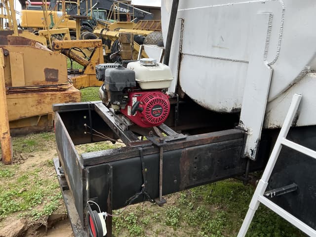 Image of International S1800 equipment image 4