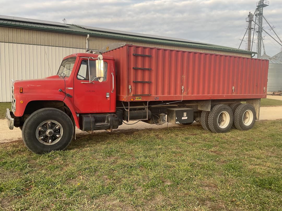 Image of International S1900 Primary image