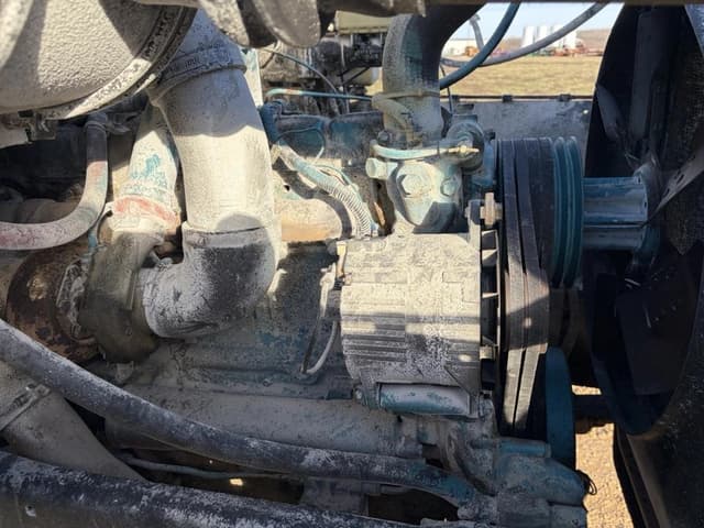 Image of International S1900 equipment image 4