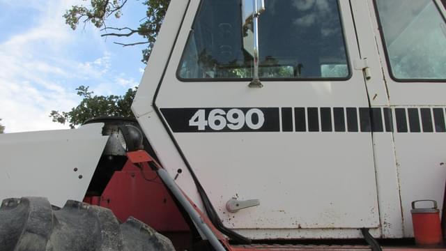 Image of J.I. Case 4690 equipment image 1