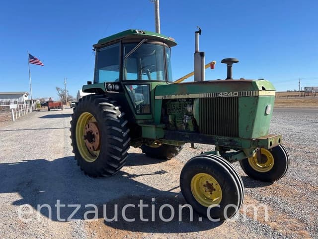Image of John Deere 4240 equipment image 2
