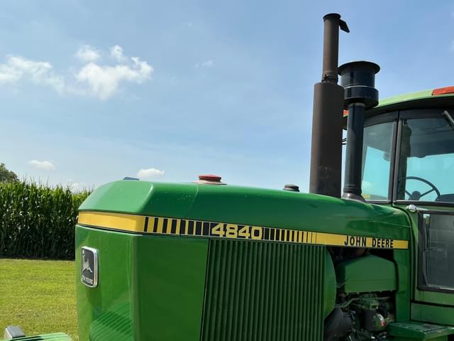 Image of John Deere 4440 equipment image 2