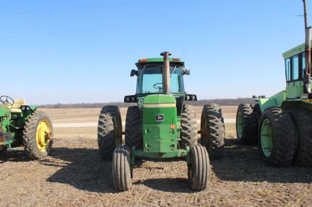 Image of John Deere 4440 equipment image 3