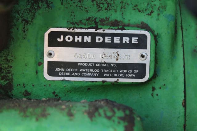 Image of John Deere 4440 equipment image 2