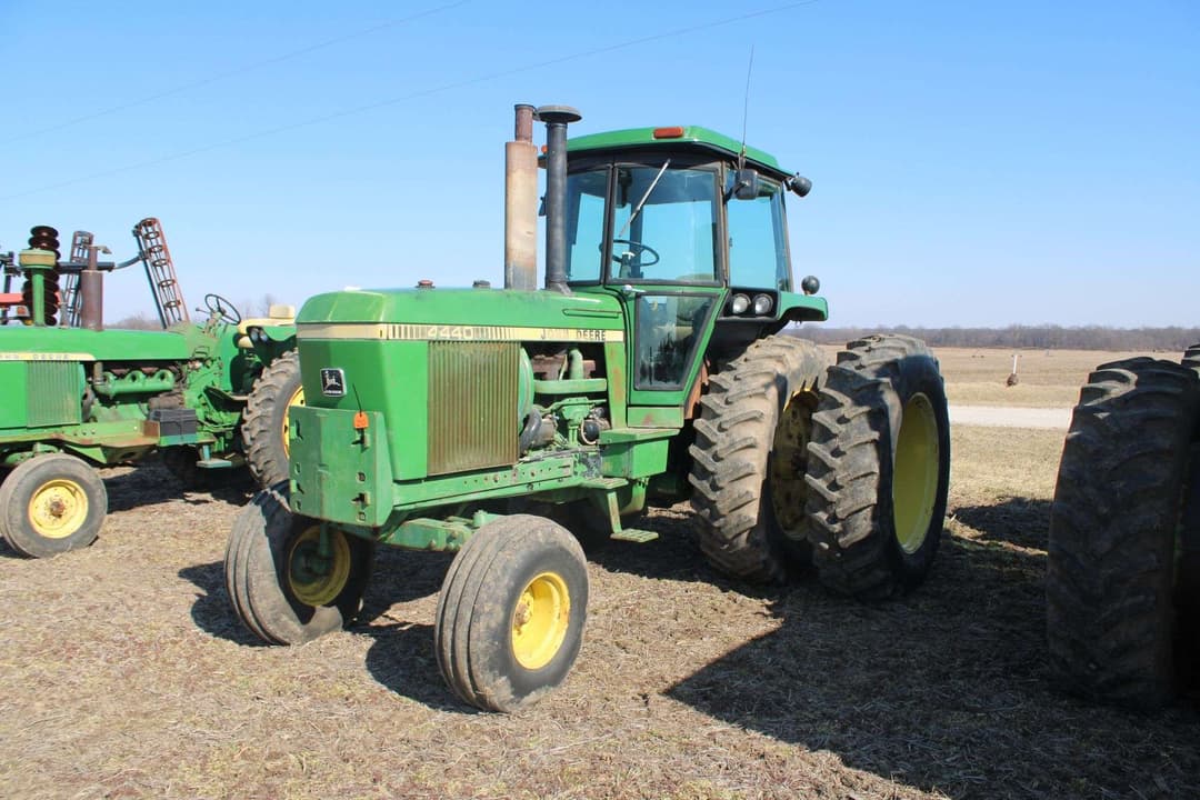 Image of John Deere 4440 Primary image