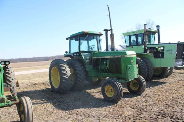 Image of John Deere 4440 equipment image 4