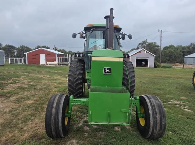 Image of John Deere 4440 equipment image 1