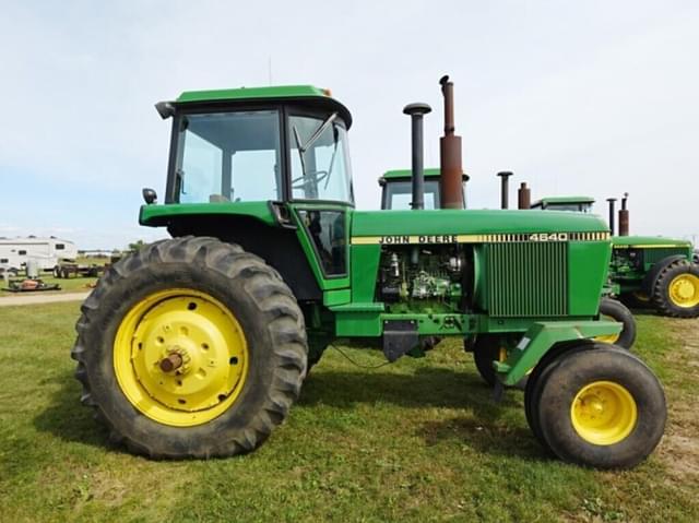 Image of John Deere 4640 equipment image 1