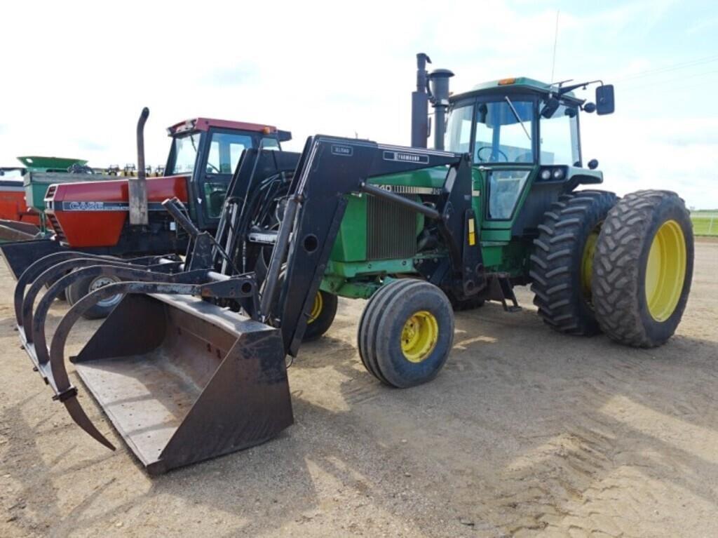 Image of John Deere 4640 Primary image