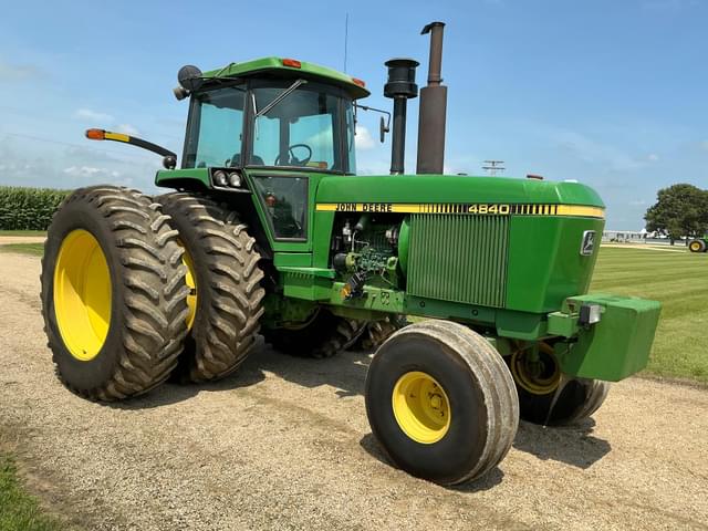 Image of John Deere 4840 equipment image 2