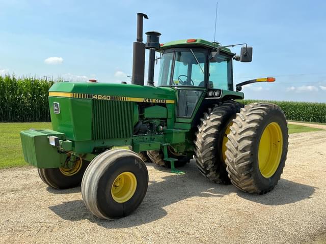 Image of John Deere 4840 equipment image 1