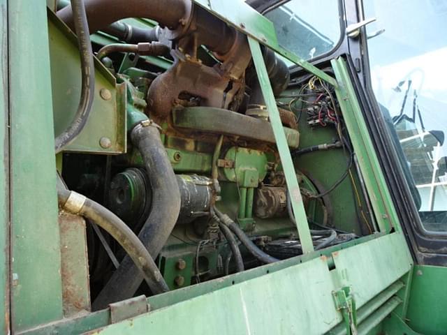 Image of John Deere 7720 equipment image 2