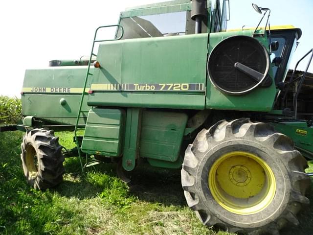 Image of John Deere 7720 equipment image 3