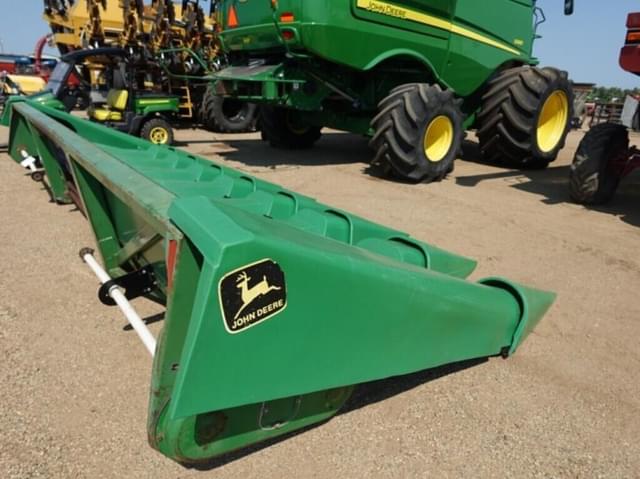Image of John Deere 843 equipment image 2