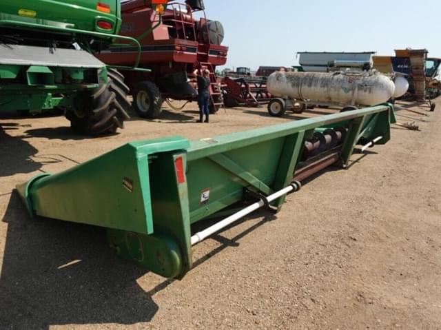 Image of John Deere 843 equipment image 1
