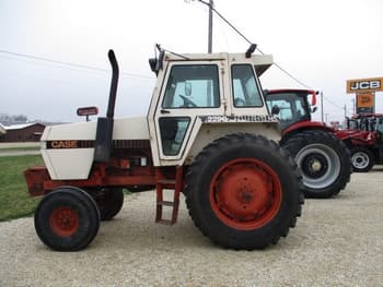 1981 Case 2290 Equipment Image0