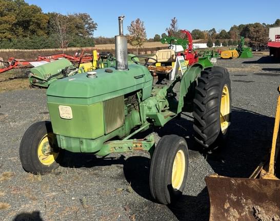 Image of John Deere 2040 equipment image 1