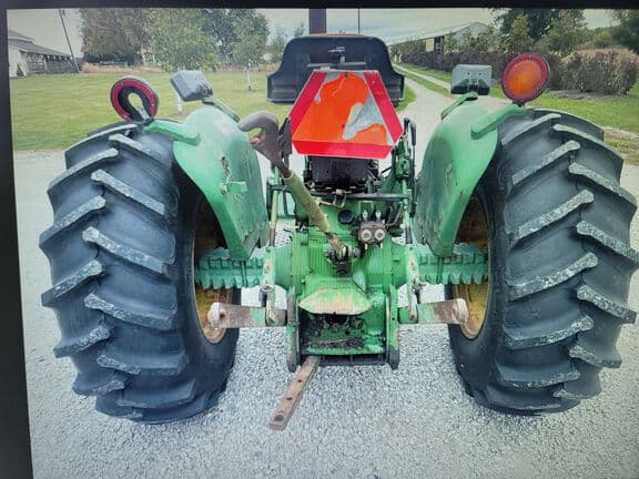 Image of John Deere 2040 equipment image 4