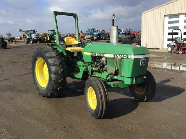 Image of John Deere 2240 equipment image 1